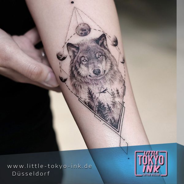 ALIENOSAURUS Tattoo-Artist,Wolf Kopf