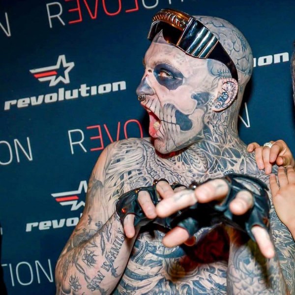 edo-zombiboy-revolution-2014