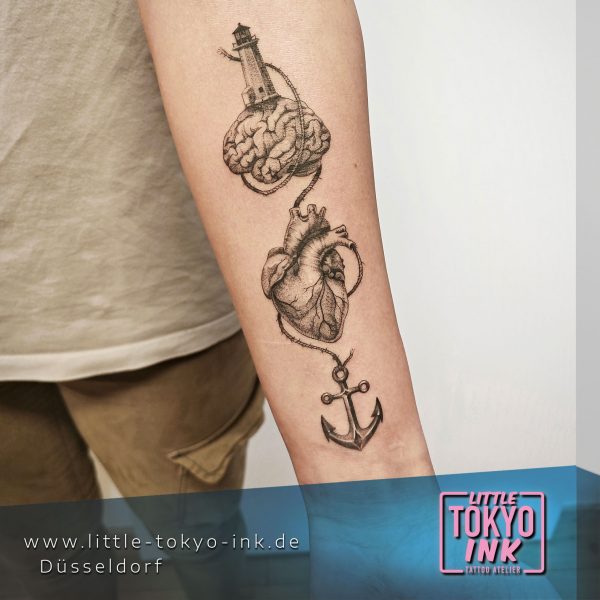 BARBARA Tattoo-Artist, Brain  heart