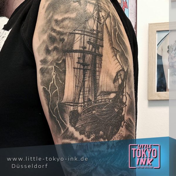 BARBARA Tattoo-Artist - Antikes Segelschiff